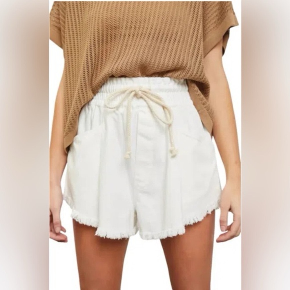 Mustard Seed Cream Women's Shorts
